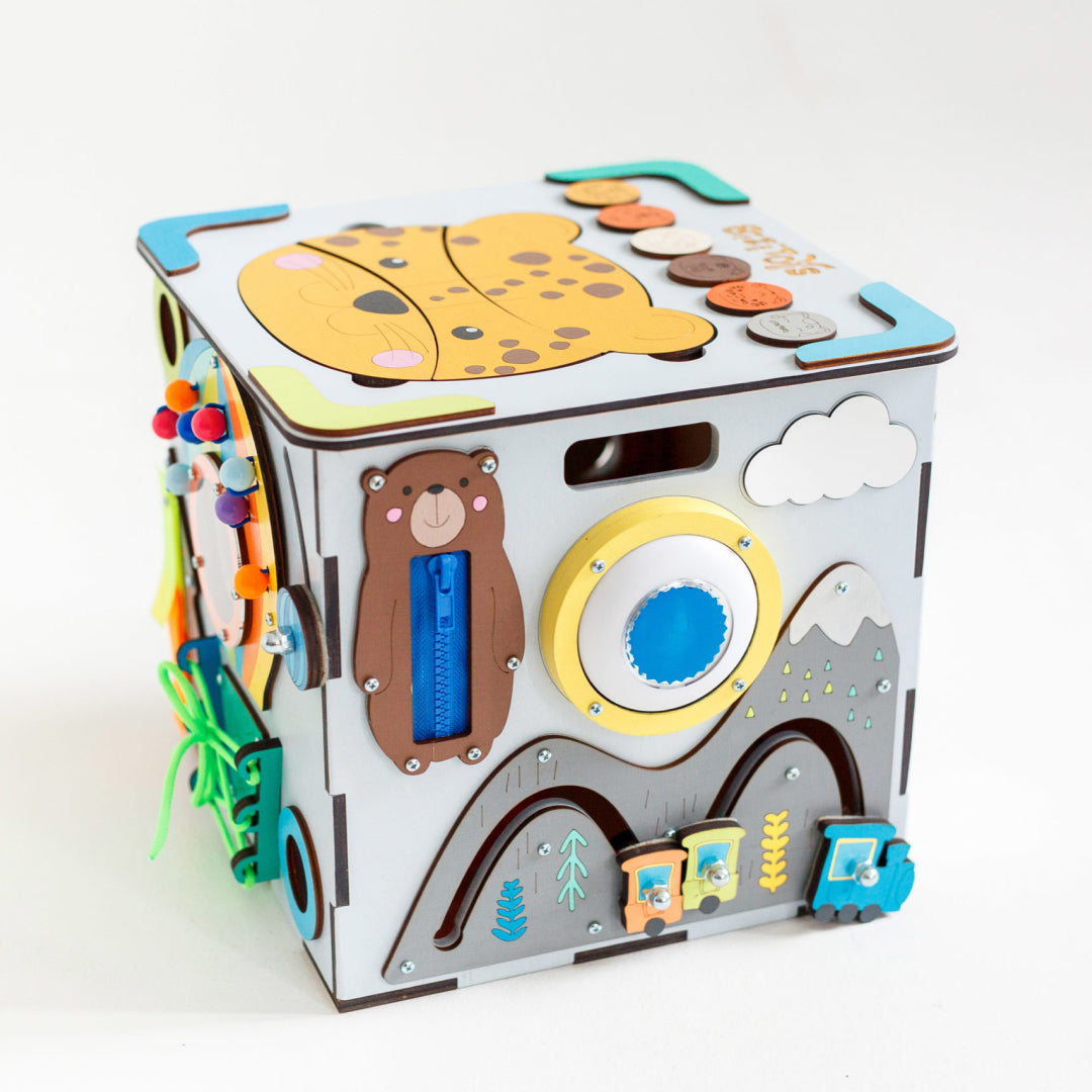 Activity Cube Zoo Animals