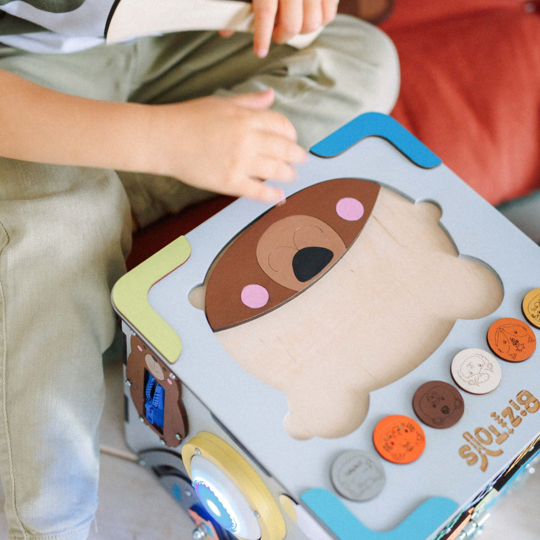 Activity Cube Zoo Animals
