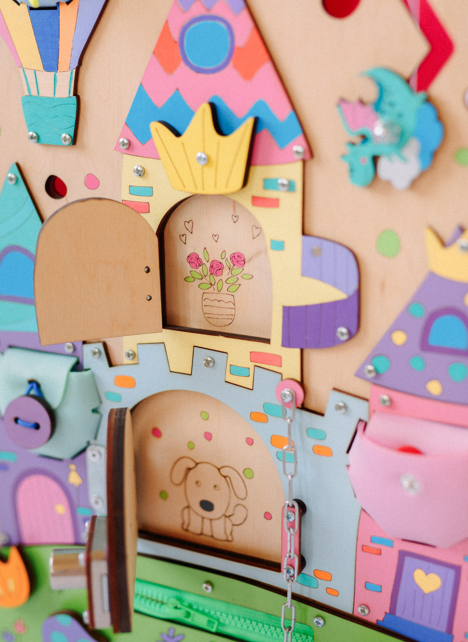 Montessori Busy House Princess