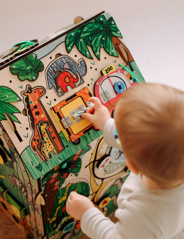 Big Activity Cube Zoo