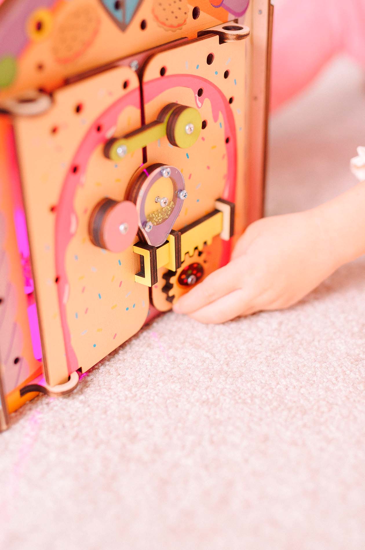 Candy Busy Board 6-in-1