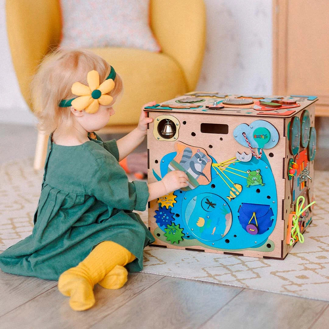 toddler busy box play